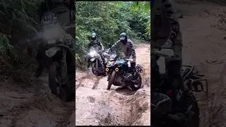 El mayor obstáculo que pasa es el bordillo del mercadona… la “BMW r1200gs” #bmw #r1200gs #humor