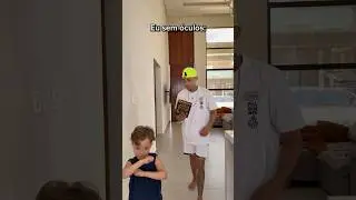 A vida da pessoa que usa óculos😂