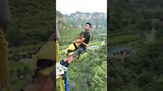 Esta niña quería hacer puenting pero tenía mucho miedo 😰