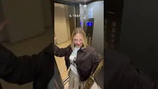 La ragazza SEMPRE IN RITARDO