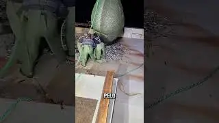 uma grande rede com peixes foi puxado para o convés #mar #pesca #barcopesqueiro #fishing
