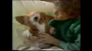 1984 Gizmo (the Mogwai from Gremlins) plush toy commercial.