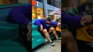 Cet Homme Géant Trouve Sa Voiture
