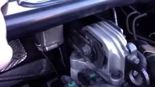 S60 D5 Top Engine Mount