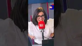 Cabaret: Roberta Lanfranchi scoppia a ridere per le freddure scelte da Claudio Guerrini