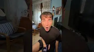 Sono io😂 Voi siete l’amica che odia ripetere le cose o quella che se le fa ripetere?💀
