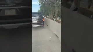 Ayudando familia llanta ponchada 🫂 #ayuda #familia #carro #llanta #roadside