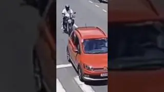 Motorrad crashed in 1000PS Auto