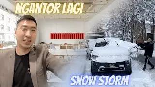 Ngantor di Tengah Badai Salju 2023