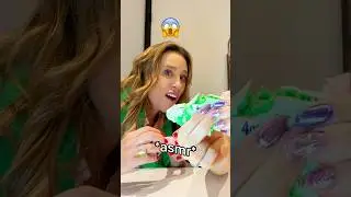 Karla reagindo ao squishy de cera de vela